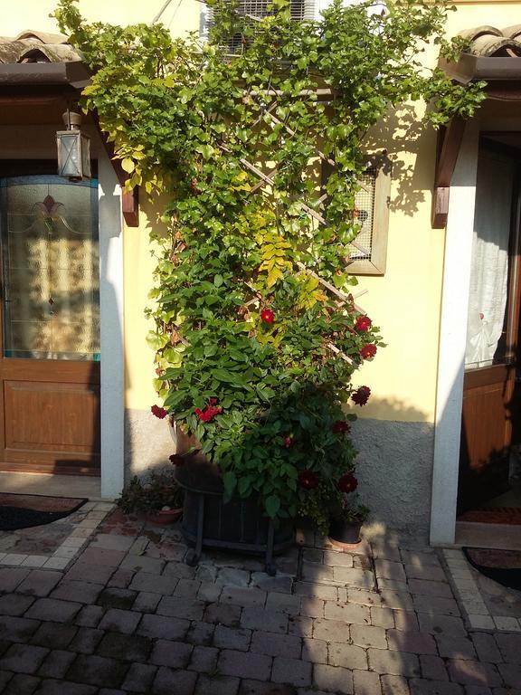 La Carbonara 6 Bed & Breakfast Bardolino Exterior photo